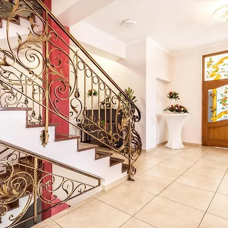 Lesna Perla - Restauracja I Hotelowe Bed & Breakfast Rudziniec