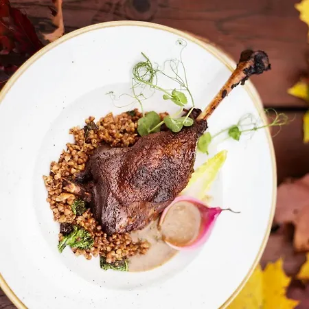 Bed & Breakfast Lesna Perla - Restauracja I Hotelowe 3*