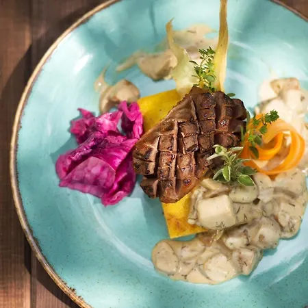 Bed & Breakfast Lesna Perla - Restauracja I Hotelowe