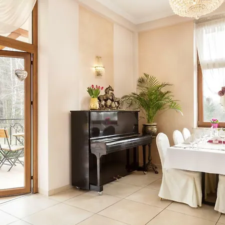 Lesna Perla - Restauracja I Hotelowe